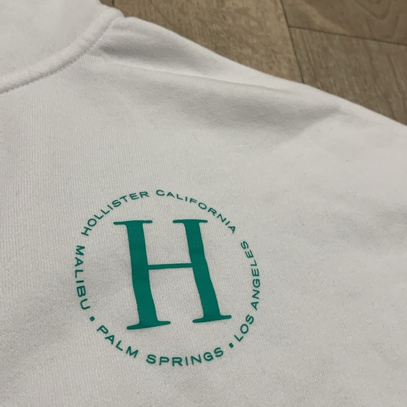 Womens Hollister Henley Pullover Long Sleeve Cropped Oversized Sweatshirt - Picture 7 of 8